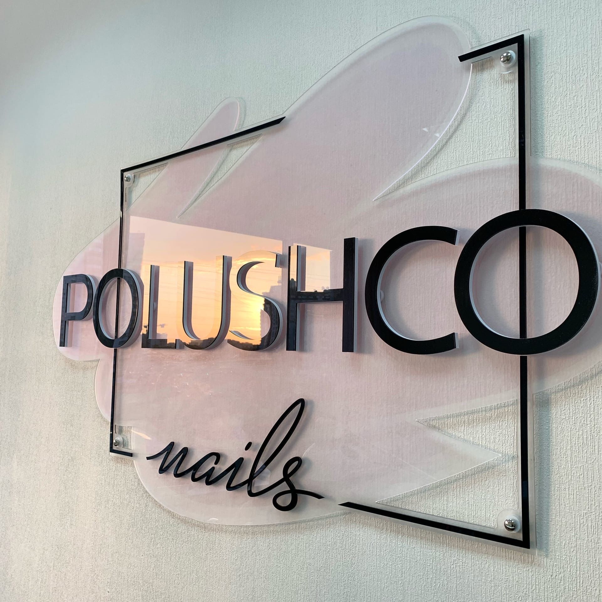 Студия маникюра и педикюра POLUSHCO nails